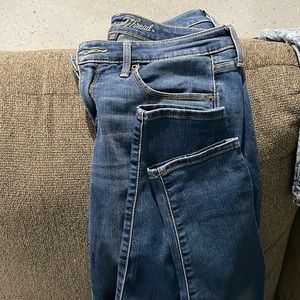 Universal threads size 28 regular jeans in good condition